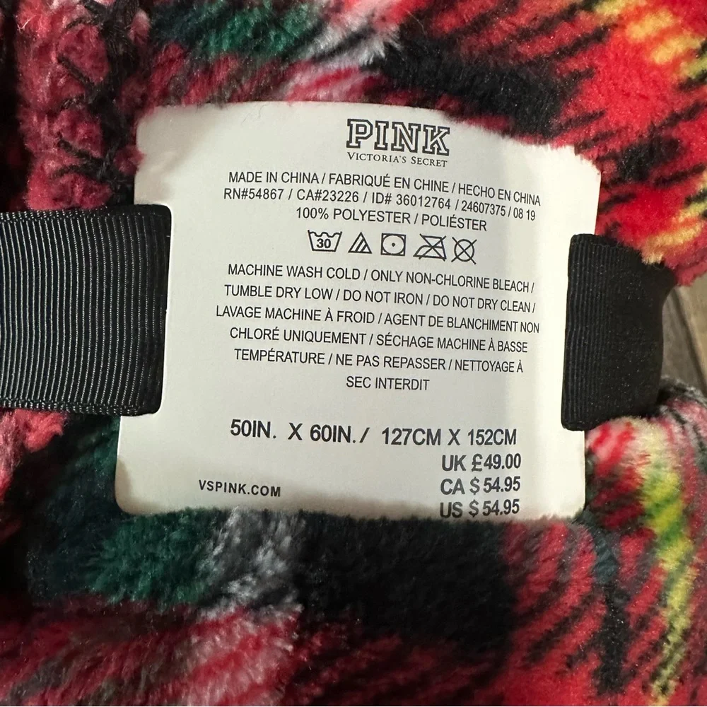 Victoria's Secret red Christmas plaid plush PINK blanket 50X60 NEW
